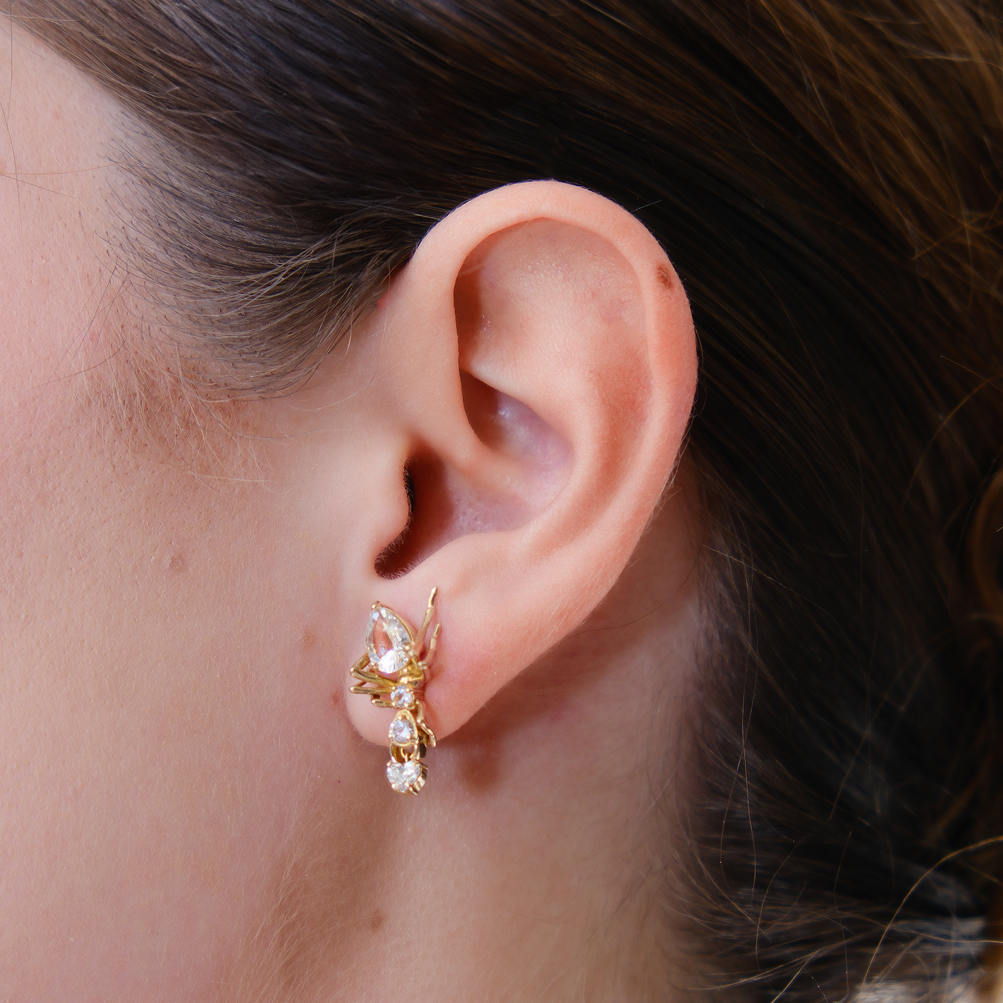 Kokoro Stud Earring in 14K Yellow Gold with 1.04 ct White Sapphire and 0.25 ct Heart-Shaped Diamond
