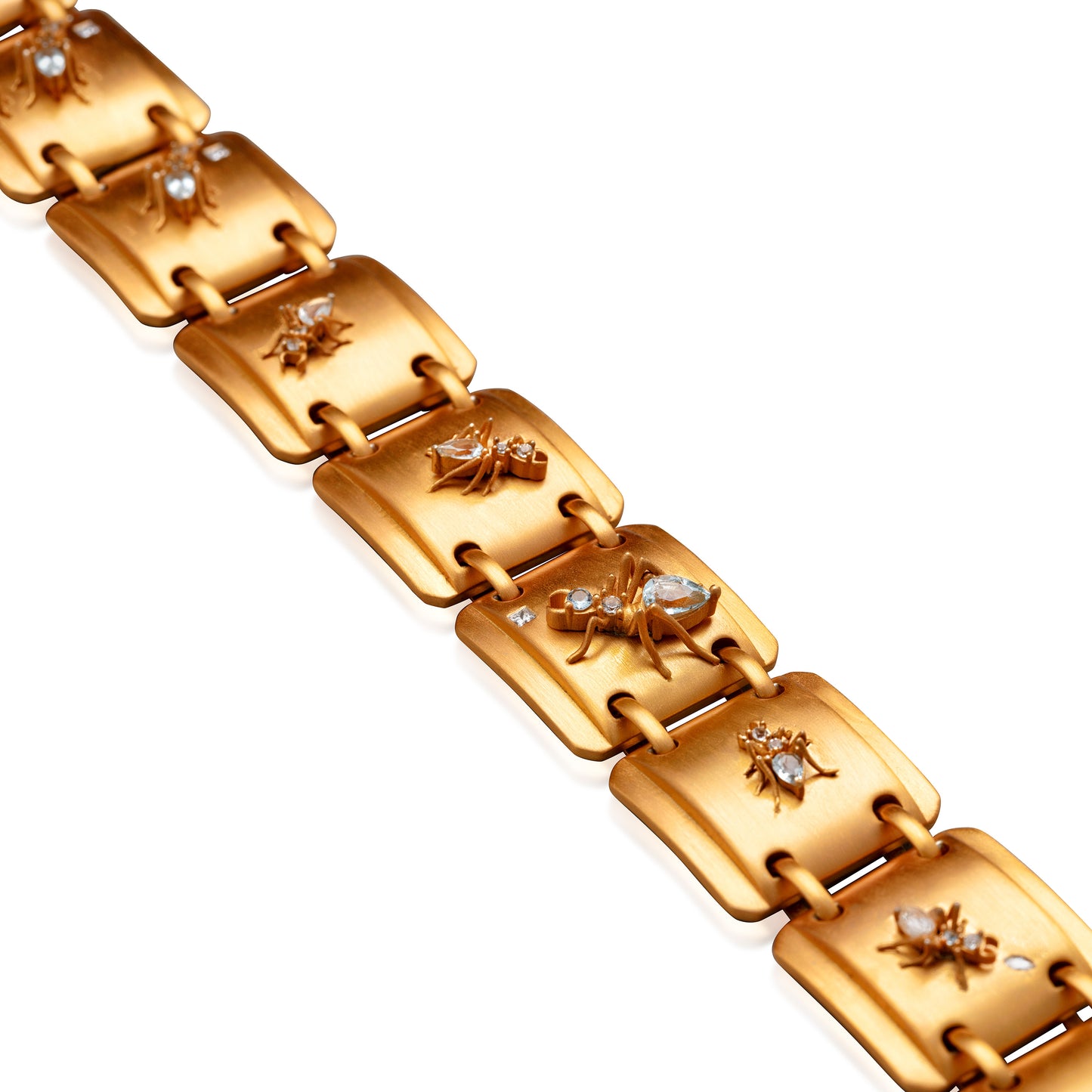 Cocoerow Oju Kokoro Choker 14K Yellow Gold Vermeil Aquamarine Diamond Sculptural Fine Jewelry Detail View